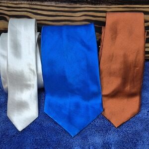 Pierre Cardin White and Blue Silk & SatinTies Set
